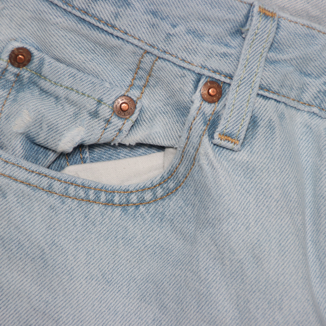 Levi's 501 regular fit W25 L28 jeans in denim da donna