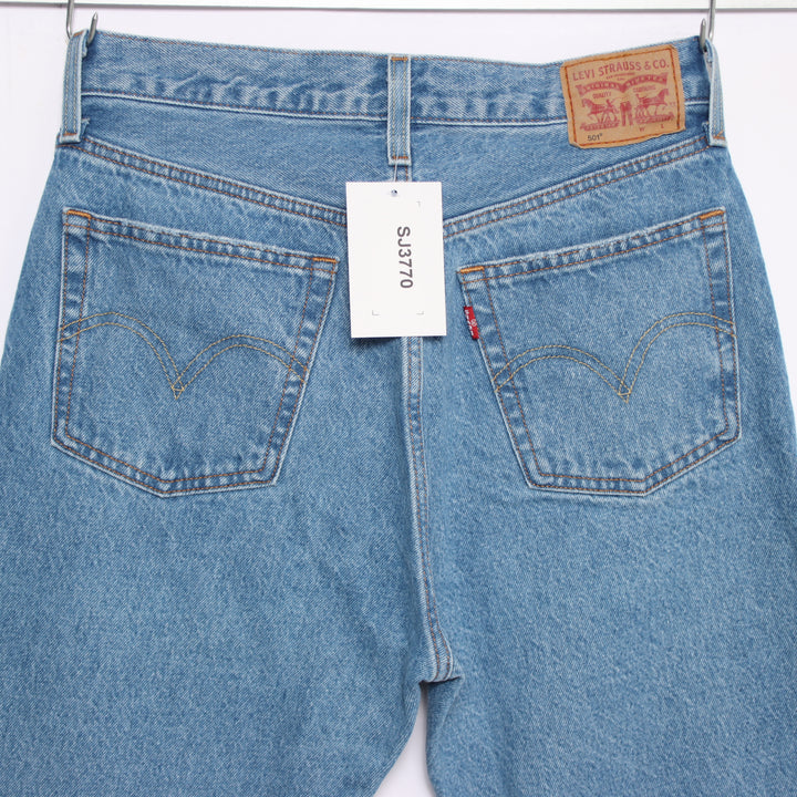 Levi's 501 regular fit W28 L26 jeans in denim da donna