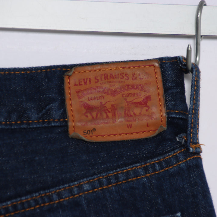 Levi's 501 regular fit W28 L32 jeans in denim da donna