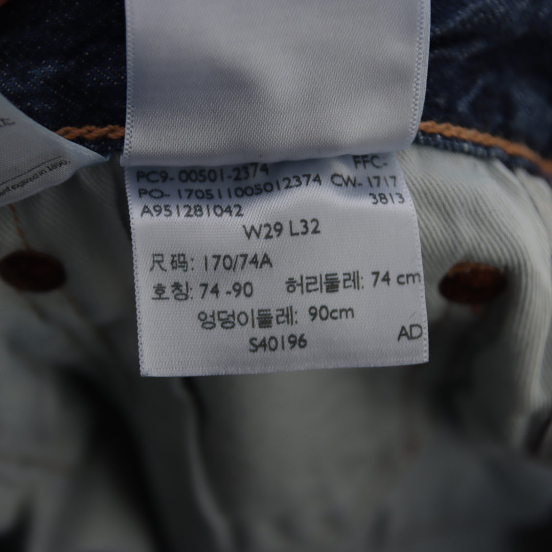 Levi's 501 regular fit W29 L32 jeans in denim da donna