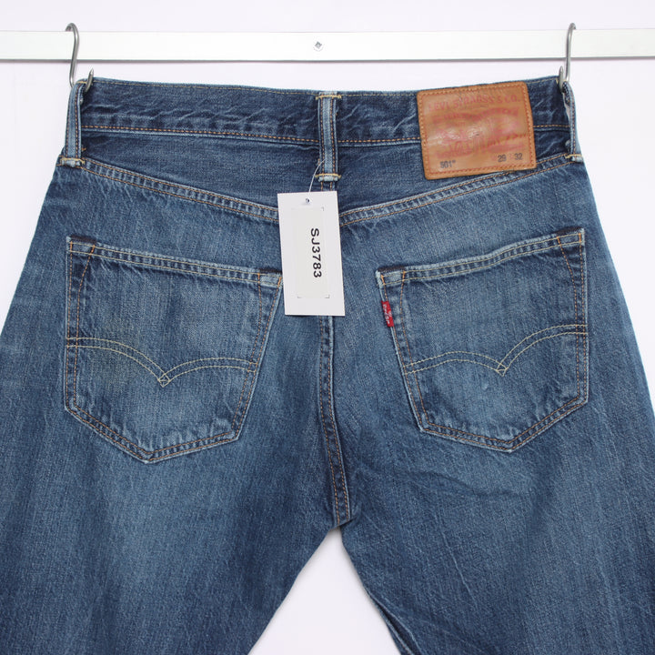 Levi's 501 regular fit W29 L32 jeans in denim da donna