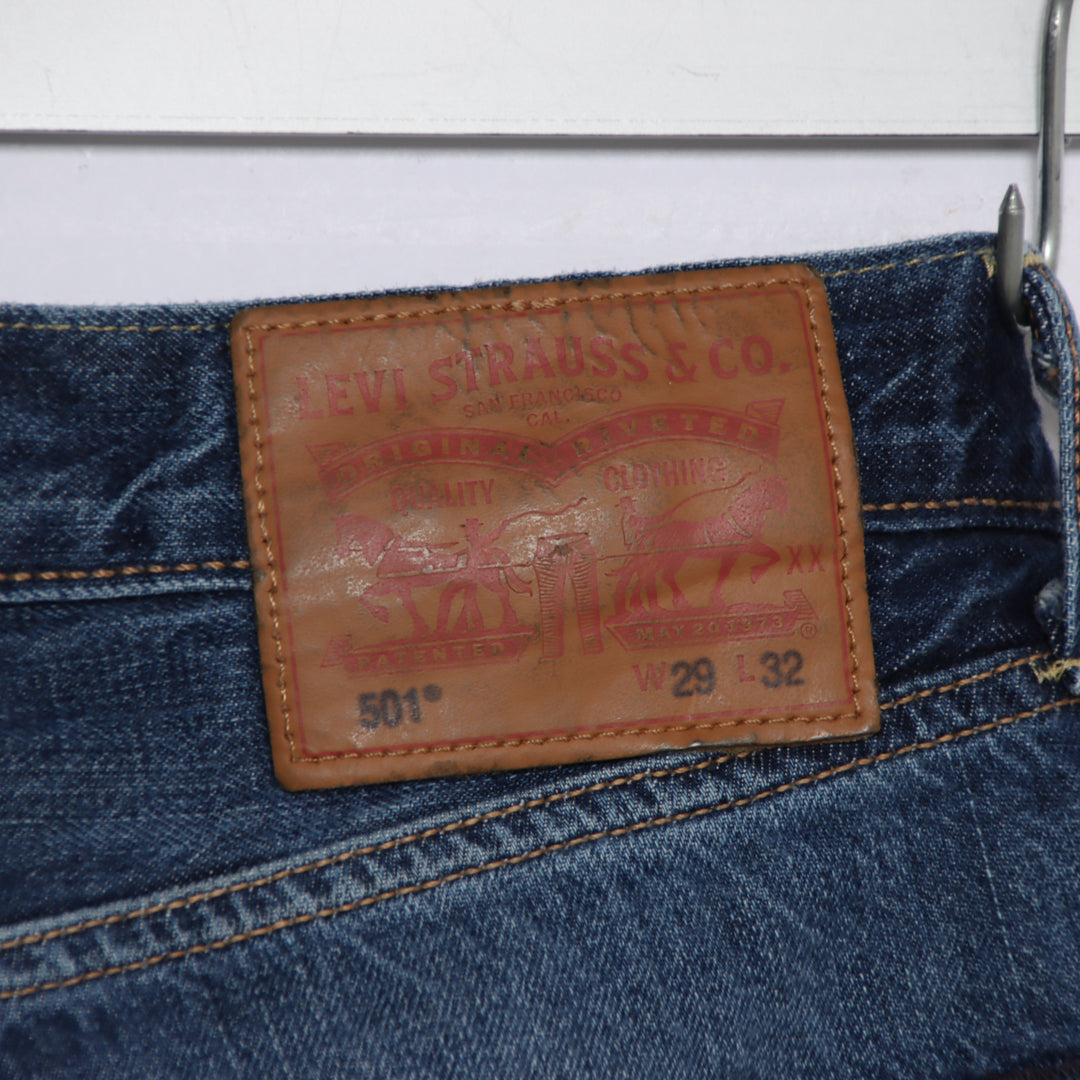 Levi's 501 regular fit W29 L32 jeans in denim da donna