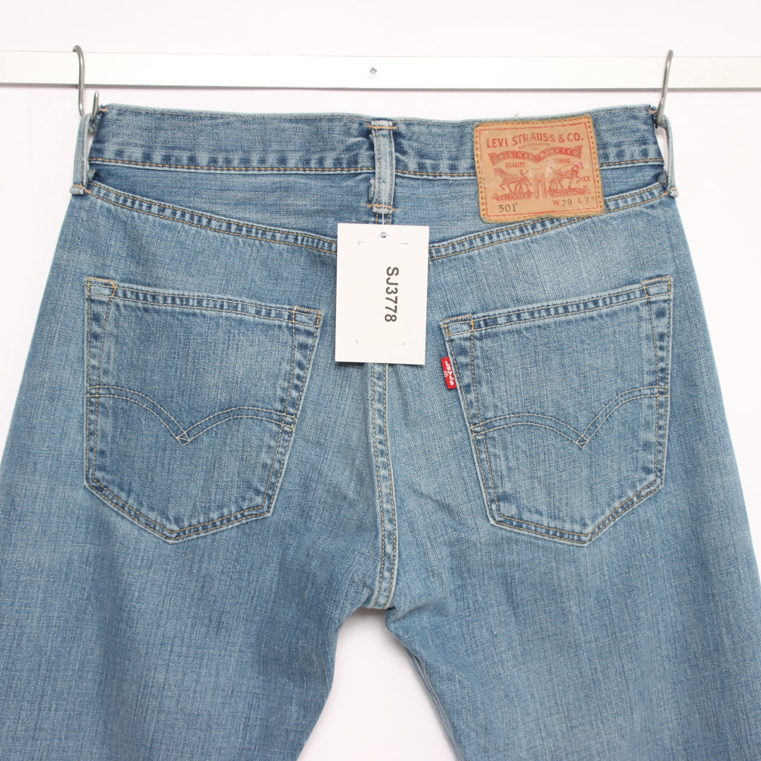 Levi's 501 regular fit W29 L34 jeans in denim da donna