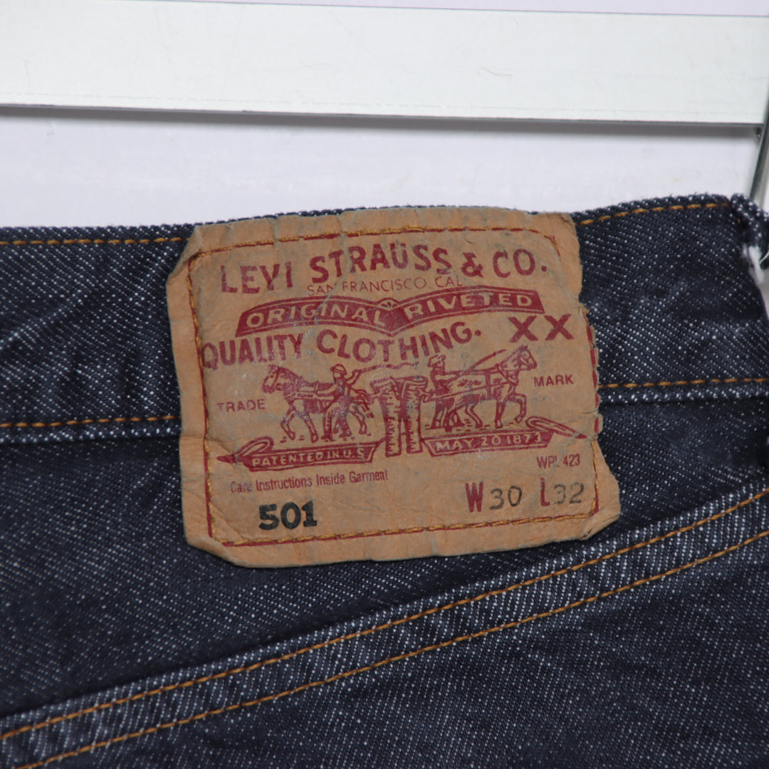 Levi's 501 regular fit W30 L32 jeans vintage in denim unisex