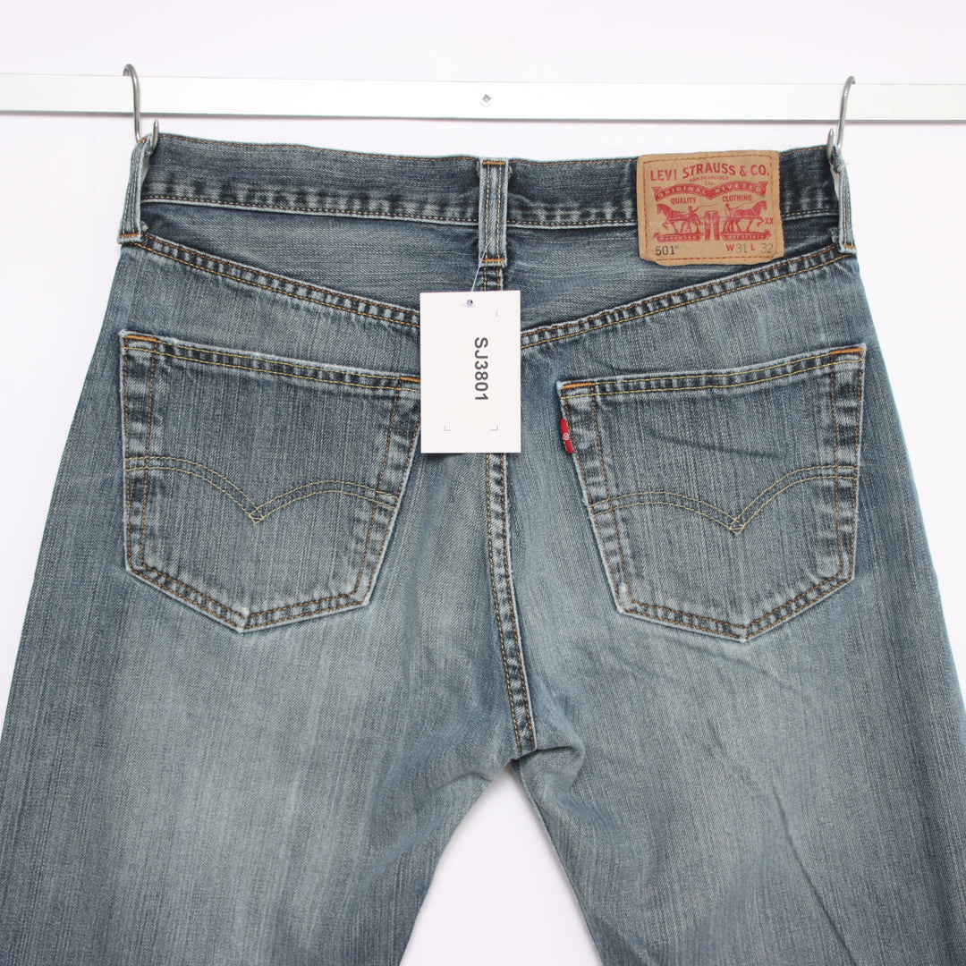 Levi's 501 regular fit W31 L32 jeans vintage in denim unisex