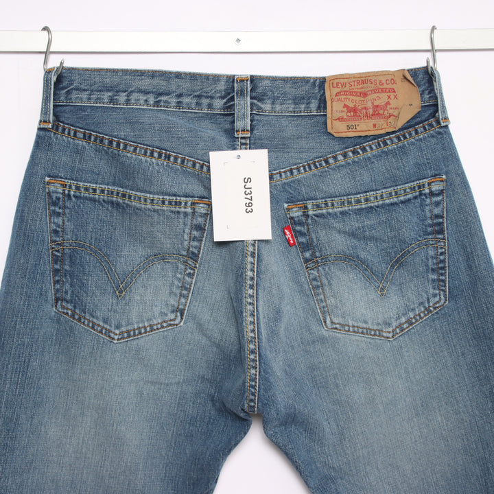 Levi's 501 regular fit W31 L32 jeans vintage in denim unisex