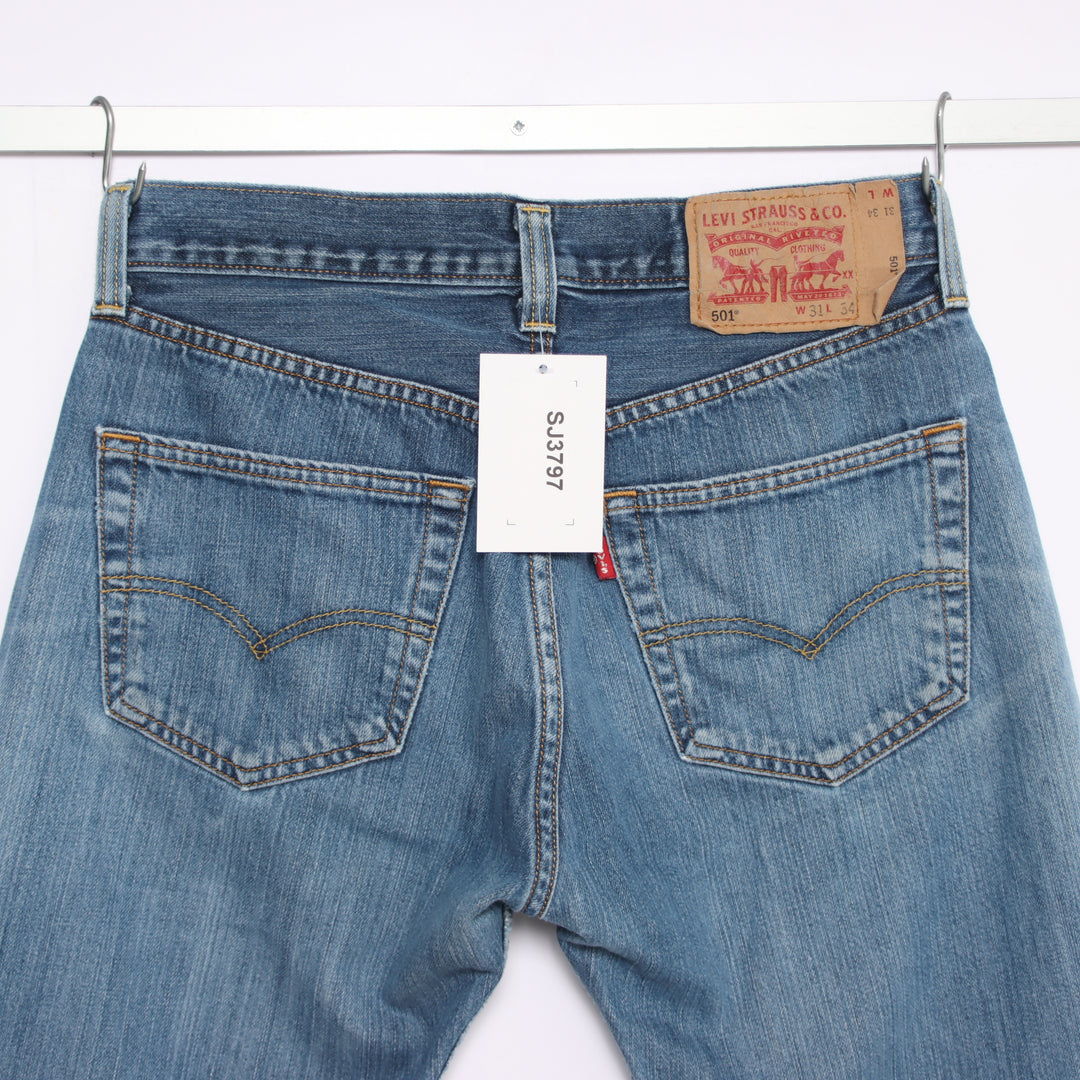 Levi's 501 regular fit W31 L34 jeans vintage in denim unisex