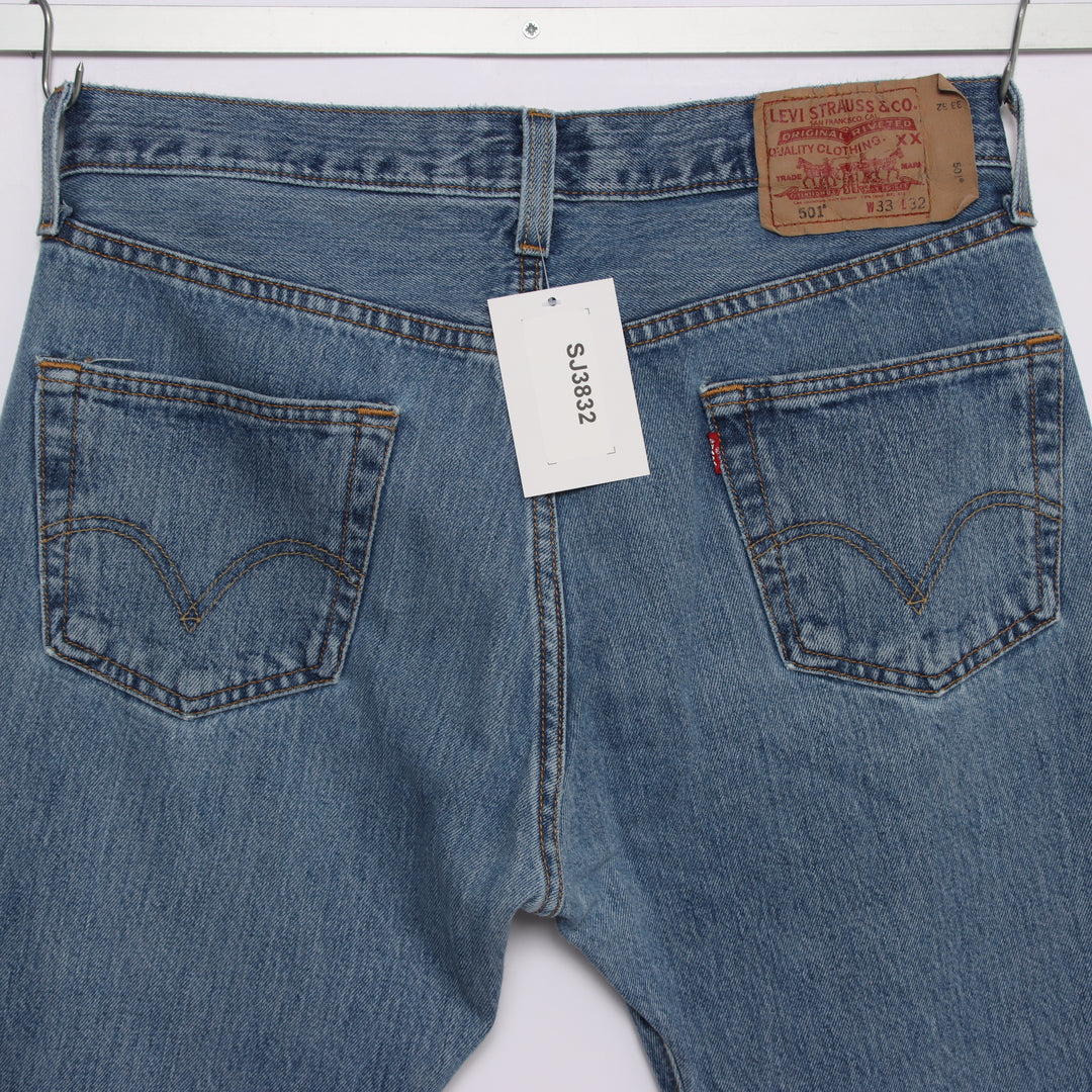 Levi's 501 regular fit W33 L32 jeans vintage in denim unisex