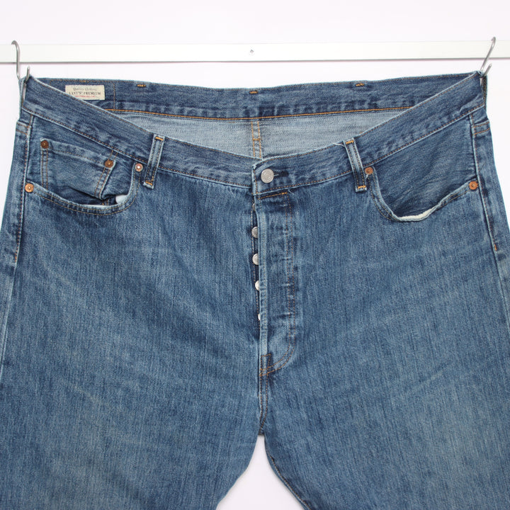 Levi's 501 regular fit W42 L34 jeans in denim da uomo