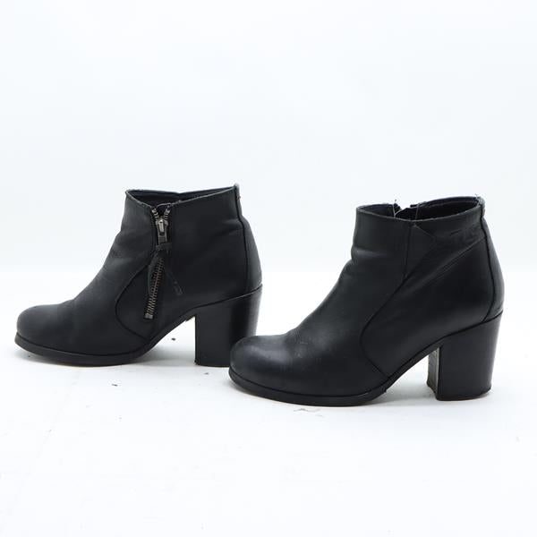 Levi's stivaletto nero in pelle numero 38 donna