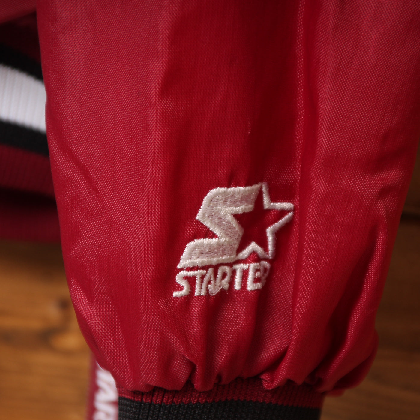 Starter Giacca a Vento Basketball Arkansas Razurbacks Vintage Bordeaux Taglia XL Uomo Made in Korea