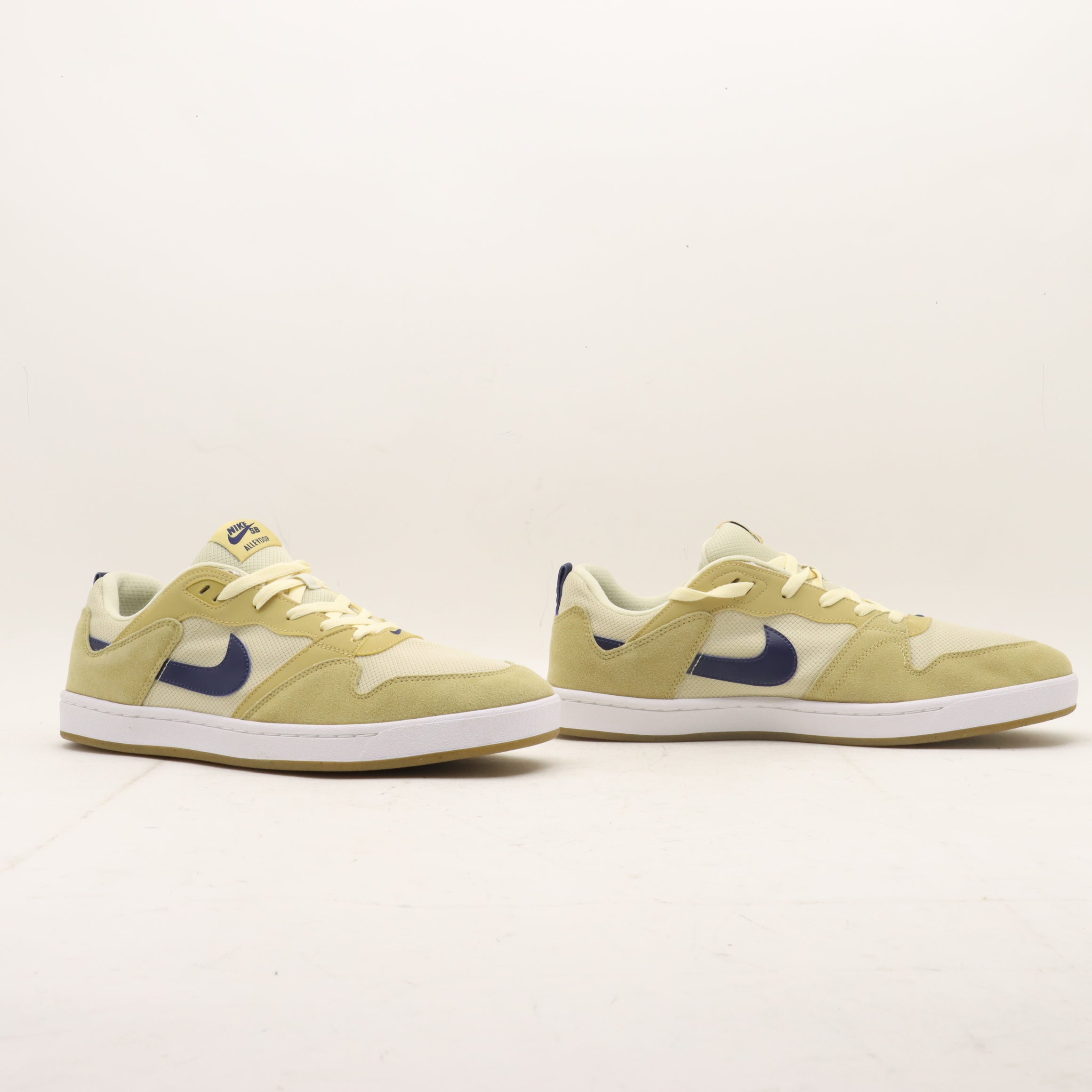 Nike SB Alleyoop Scarpe Beige e Oro Eur 47 Uomo Vintage Clothing