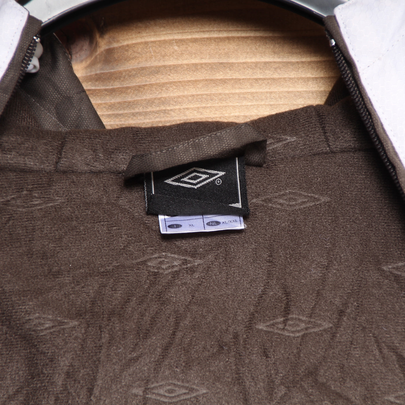 Umbro Giacca a Vento Vintage Bianco e Grigio Taglia XL Uomo