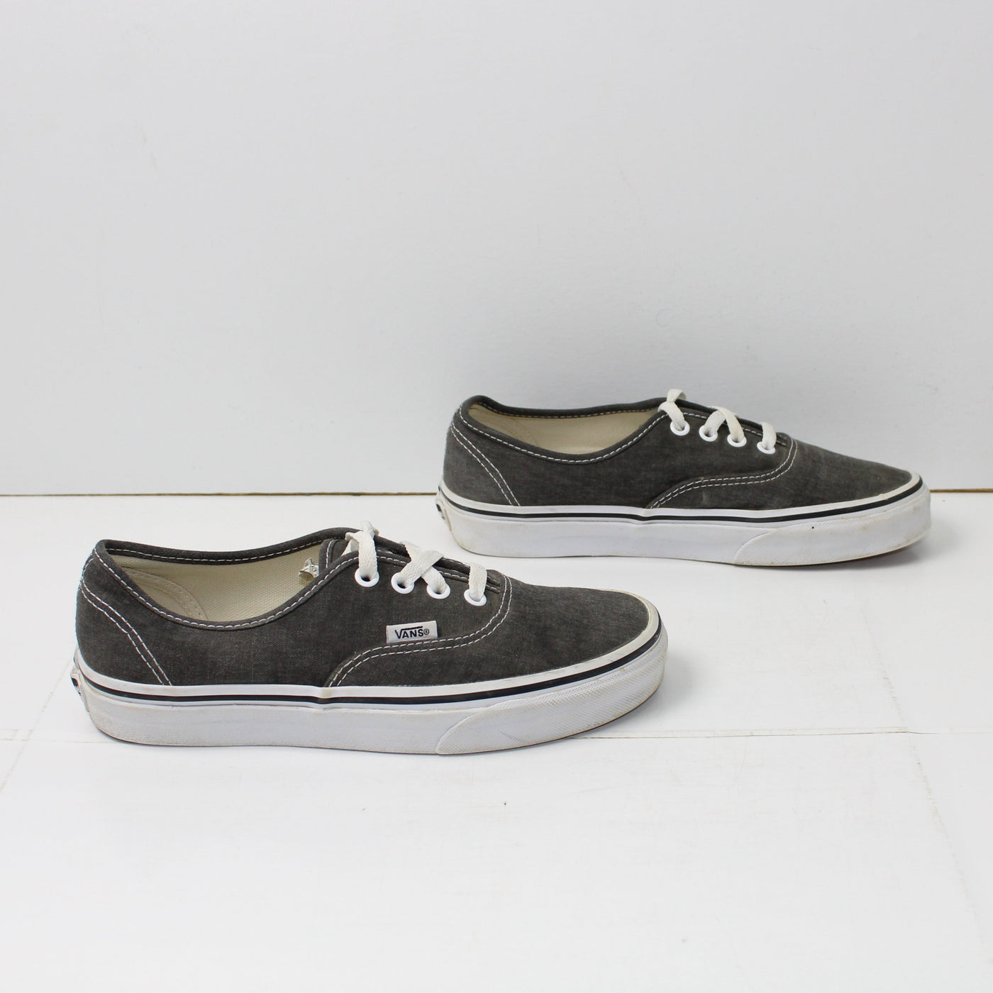 Vans Authentic scarpe Grigio Basse Eur 38 US Mens 6 US Women 7 in