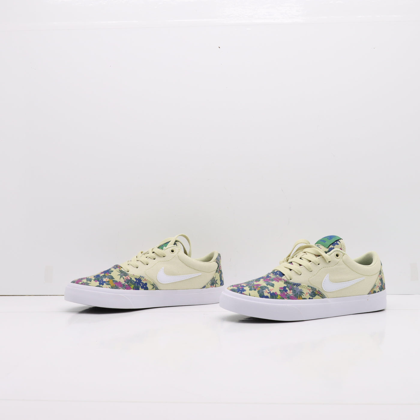 Nike SB Charge Basse Beige a Fiori Eur 37.5 Unisex