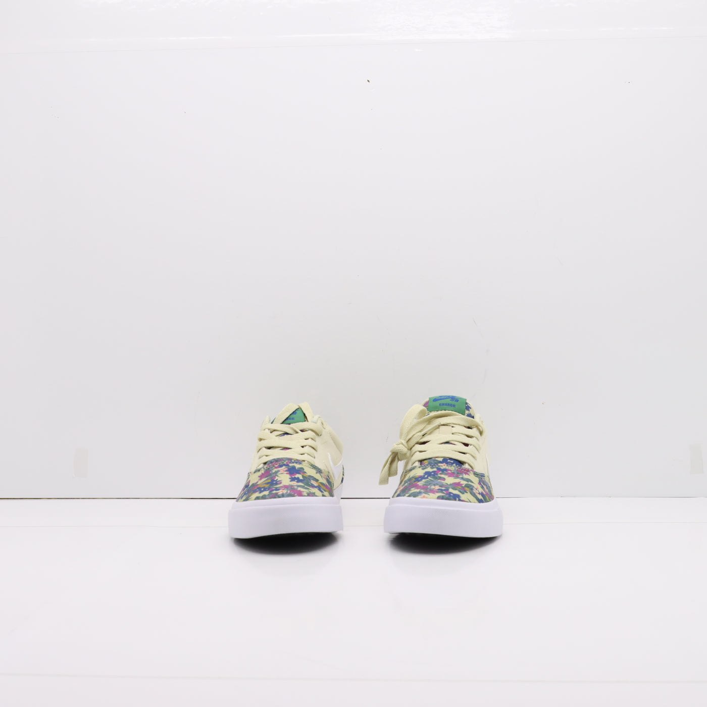 Nike SB Charge Basse Beige a Fiori Eur 37.5 Unisex