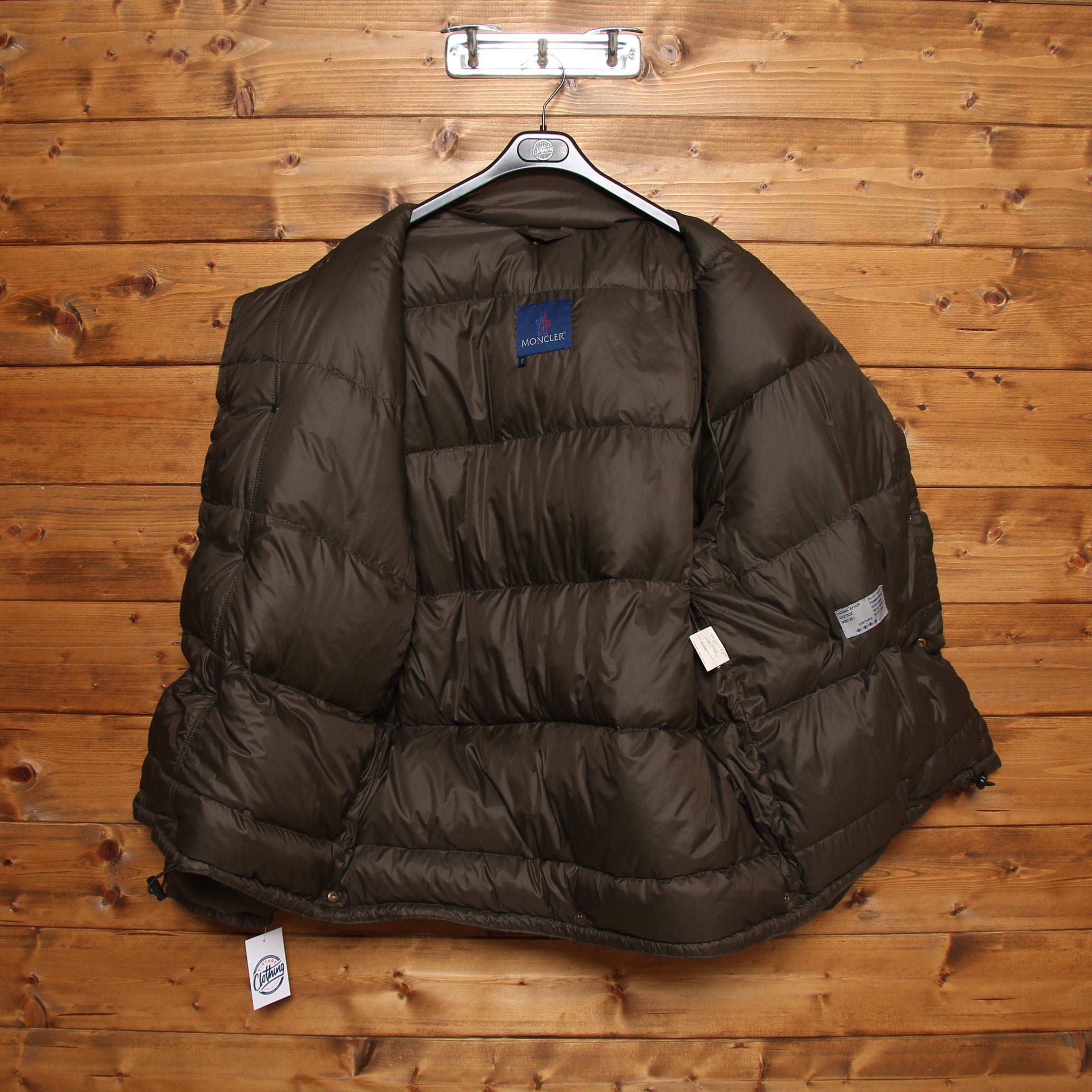 Taglie best sale moncler uomo