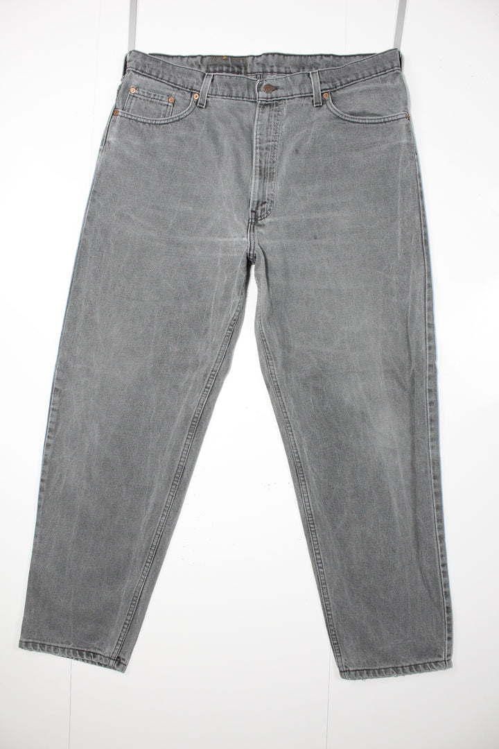 Levi's 550 Relaxed Fit Denim Made In USA W42 L30 Vintage