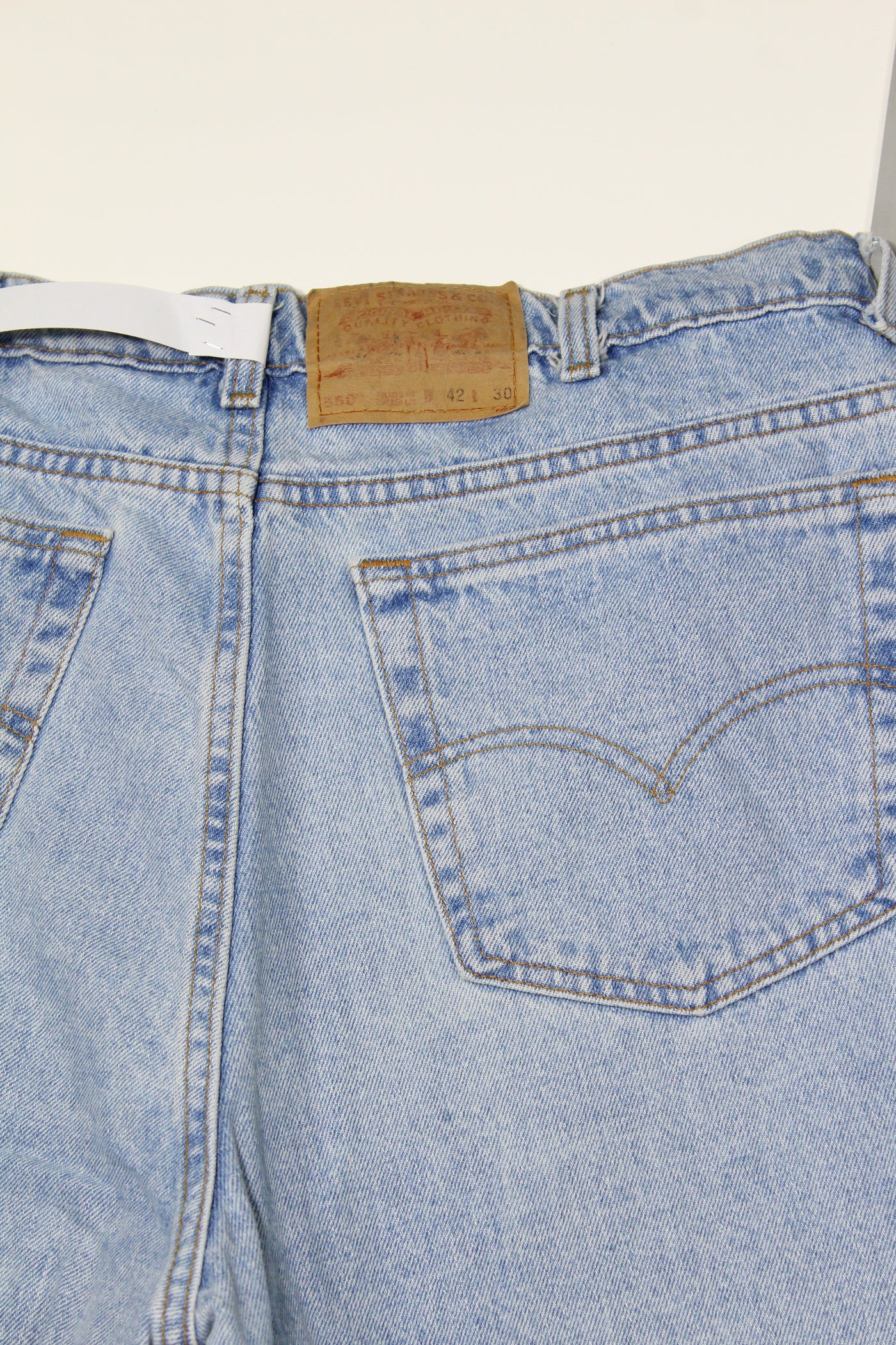 Levi's 550 Relaxed Fit Denim Made In USA W42 L30 Vintage