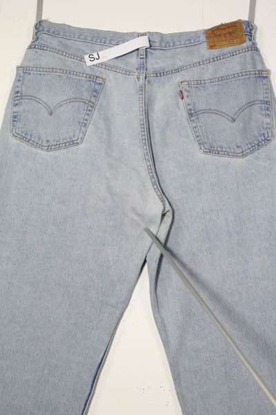 Levi's 550 Relaxed Fit Denim Made In USA W46 L30 Vintage