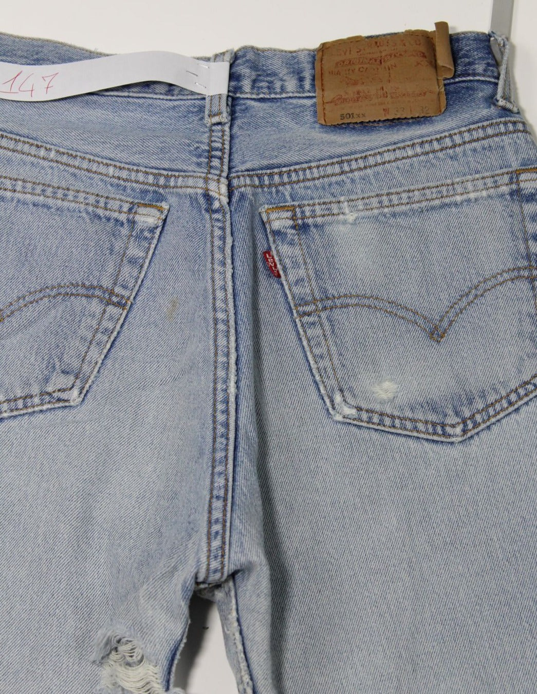 Levi's 501xx W33 L32 Denim Made In USA Jeans Vintage