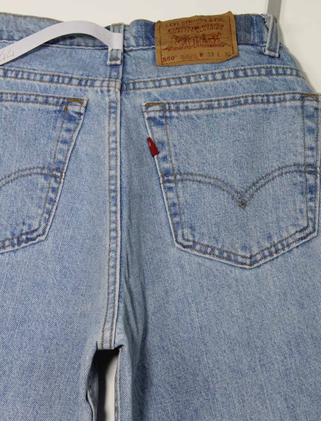 Levi's 550 Relaxed Fit W33 L32 Denim Made In USA Jeans Vintage